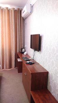Yanshi 7 Star Express Hotel Luoyang  Exterior photo